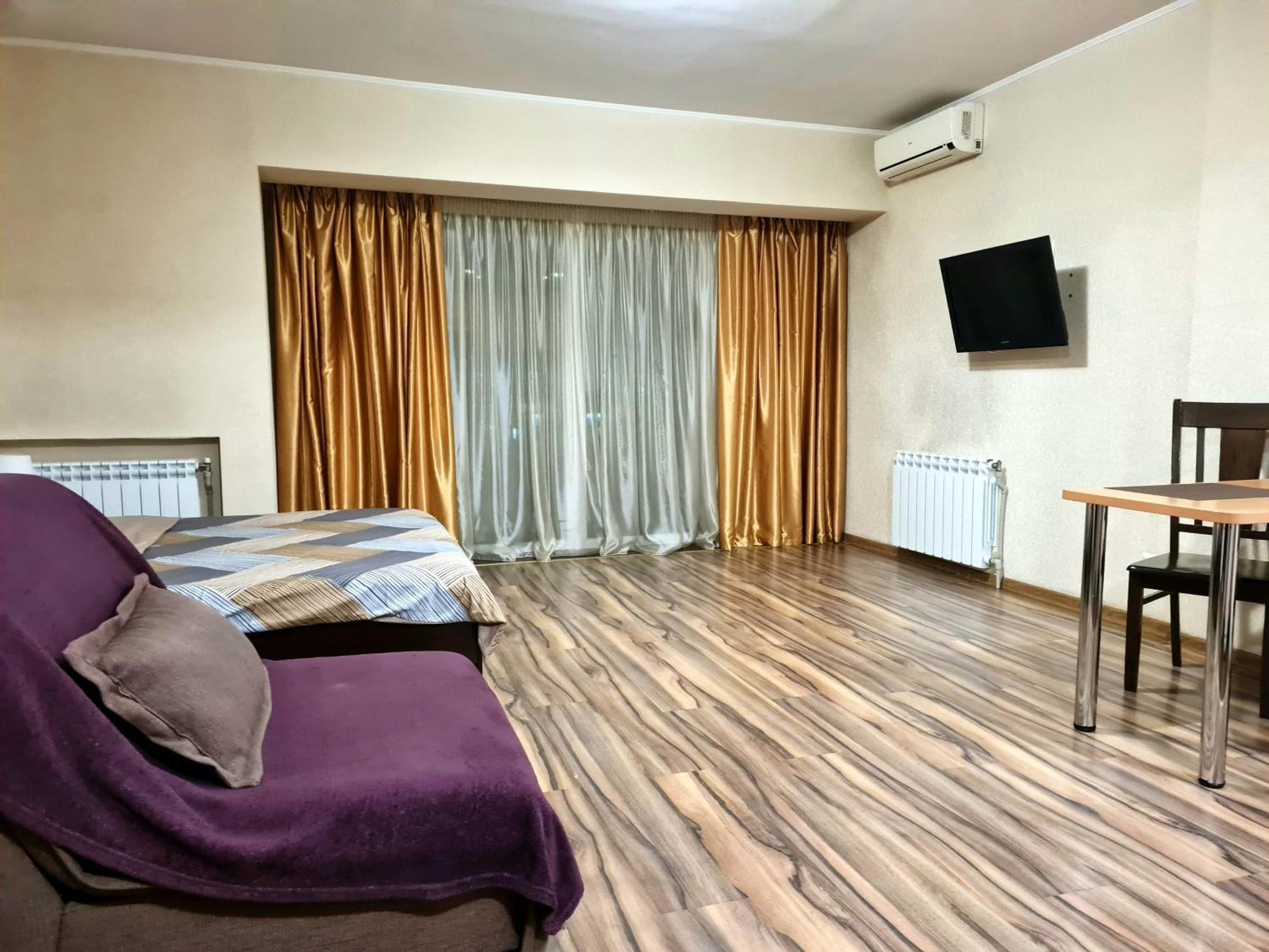 On Kirova Apartment